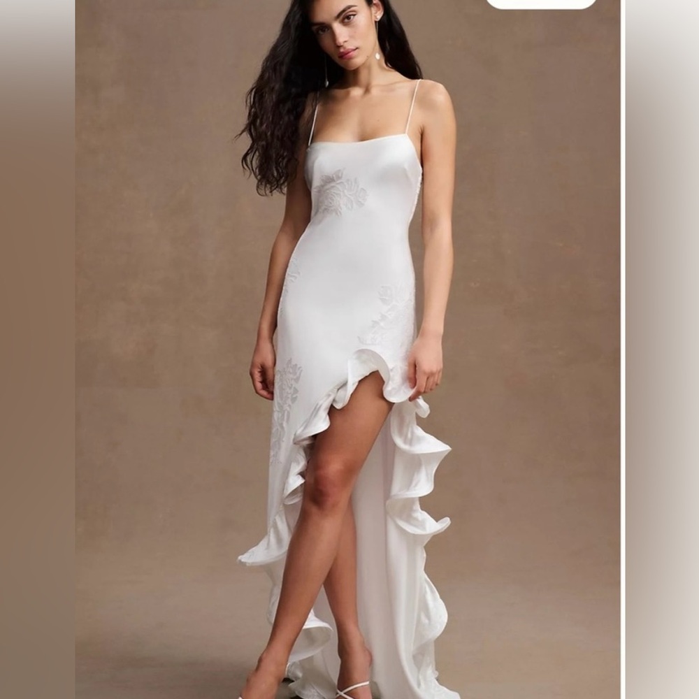 Ronny Kobo-Elegant White Ruffled Gown